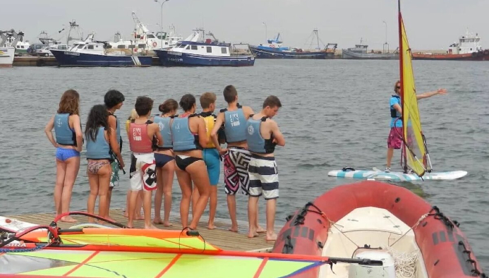 beach & windsurfcamp in barcelona beach & windsurfcamp in barcelona