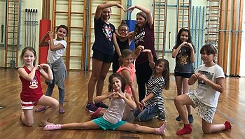 team activities kids dance camp wien